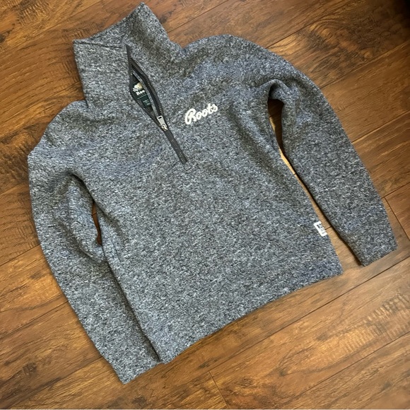 Roots Half Zip Sweatshirt in Salt and Pepper - Picture 1 of 4